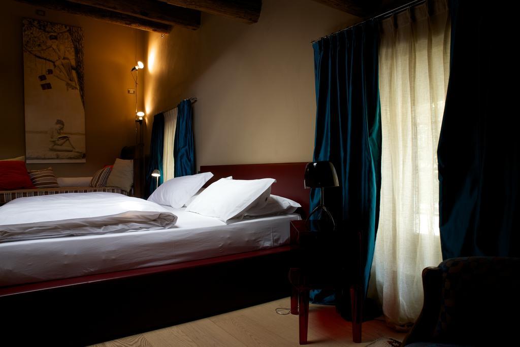 Bed and Breakfast Damaranto Residenza e Cucina Soave  Camera foto